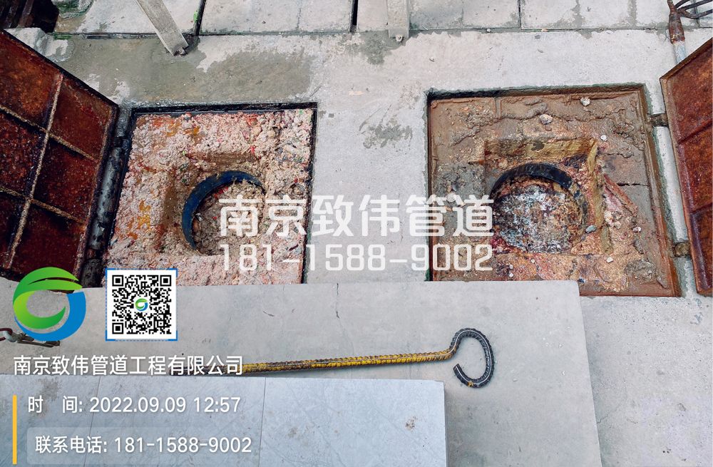 樱驼花园工地食堂隔油池油污清理施工现场